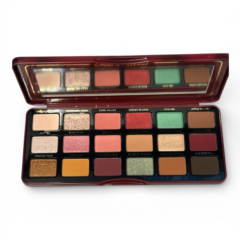 SOLD - Too Faced Appley In Love Eyeshadow Palette - Limited Edition - NEW in Box - Picture 7 of 7